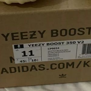 Yeezy 350 v2